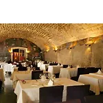 Abat Cisneros 3* Montserrat