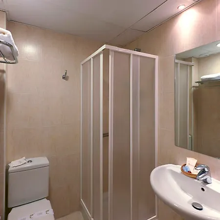 Otel Abat Cisneros 3*