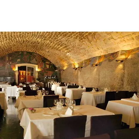 Abat Cisneros 3* Montserrat