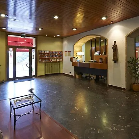 Abat Cisneros Hotel
