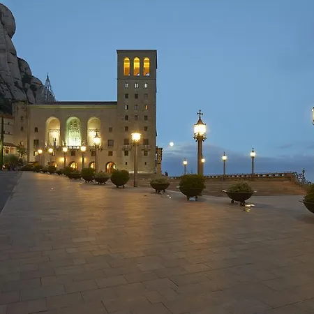 Hotel Abat Cisneros 3*