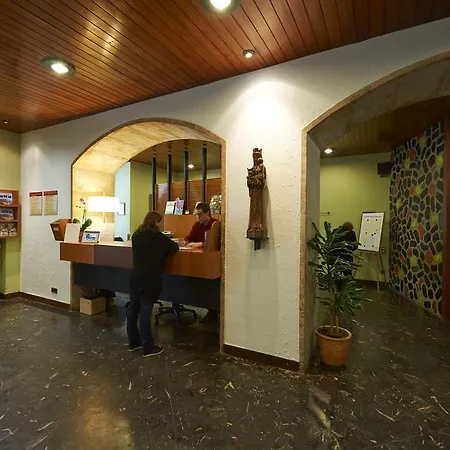 Abat Cisneros 3* Montserrat