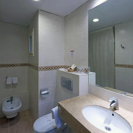 Hotel Abat Cisneros 3*