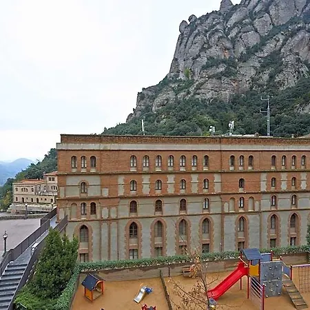 Abat Cisneros Hotel