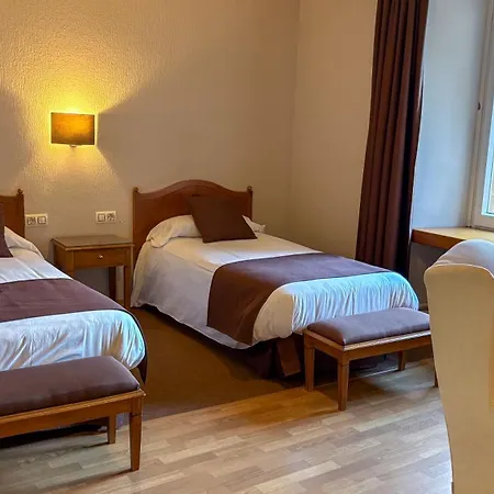 Abat Cisneros Hotel