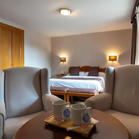 Hotel Abat Cisneros