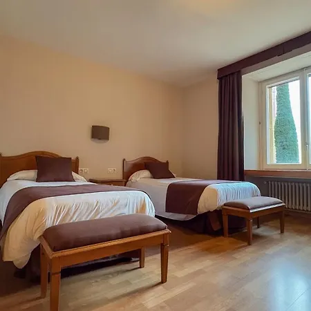 Abat Cisneros Hotel 3*