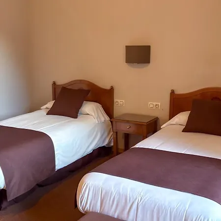 Abat Cisneros Hotel