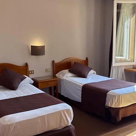 Hotel Abat Cisneros