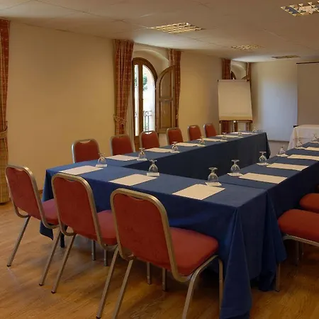 Abat Cisneros 3* Montserrat